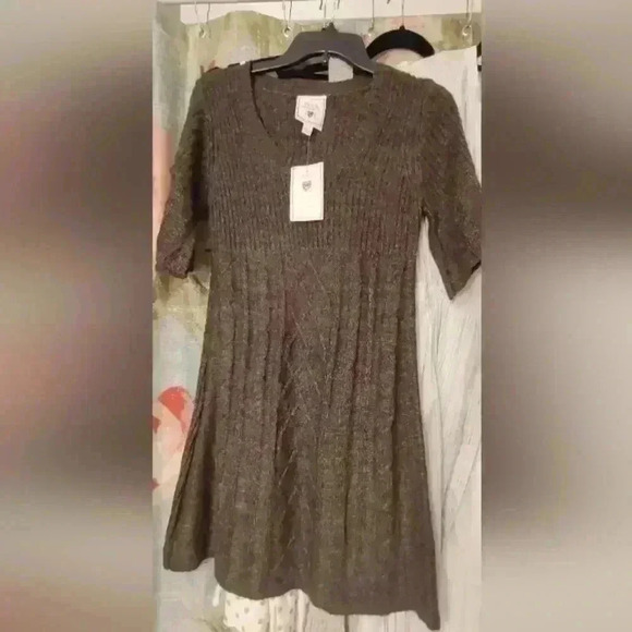 Juniors Large Pink Republic Sweater Dress - Picture 2 of 3